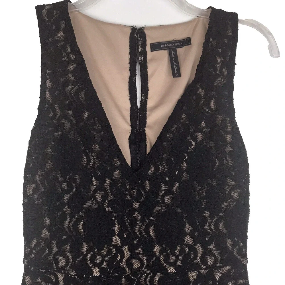 BCBG MaxAzria Black Lace Mini Dress Fit & Flare Nude Lining Sleeveless V-Neck XS
